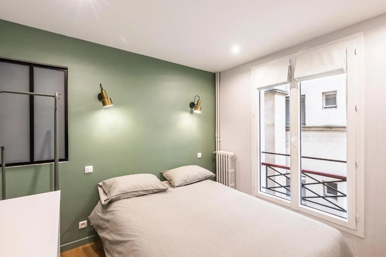 127 St Dom - Emplacement Parfait - Paris 7Eme